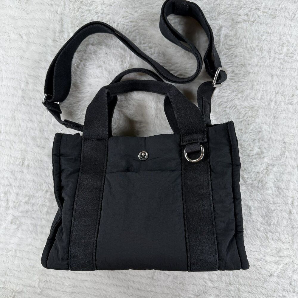 Lululemon - Boxy mini Tote Bag w/ Detachable Strap, Snap/Zip, Black 4.5L